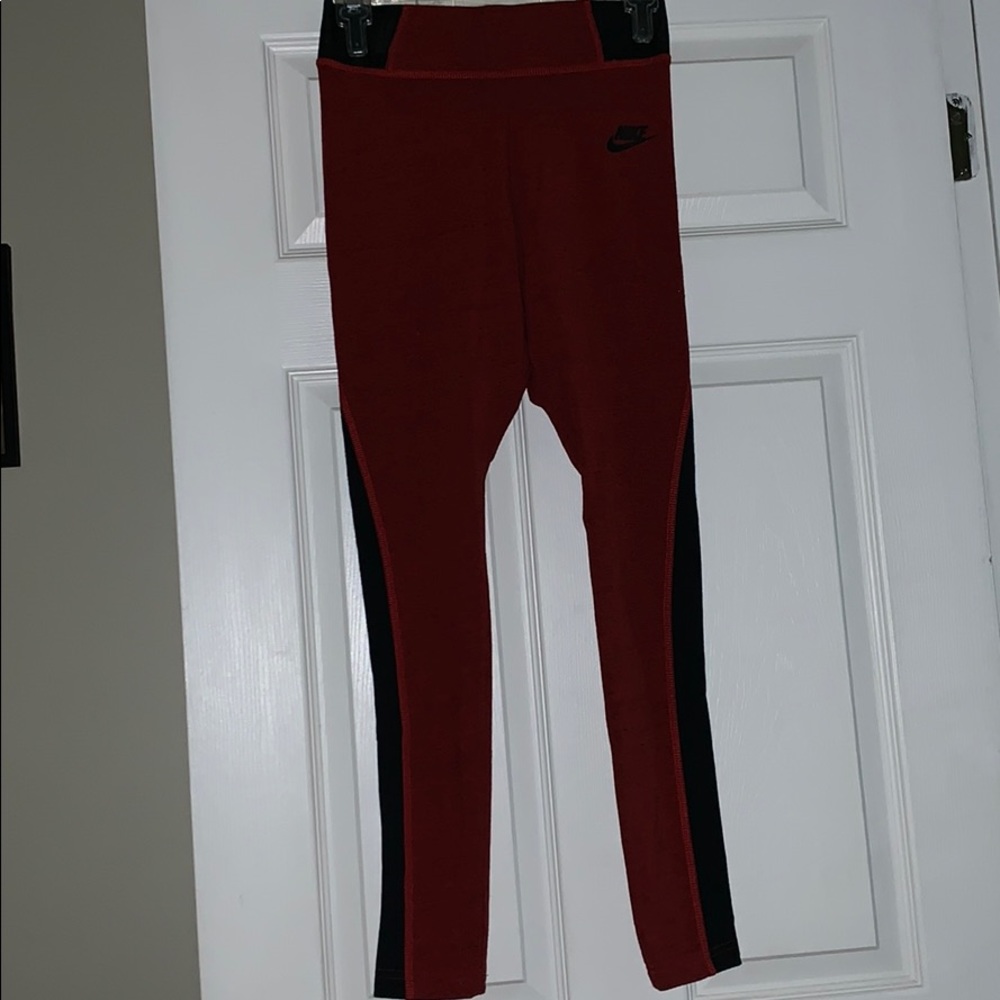 Women’s workout leggings